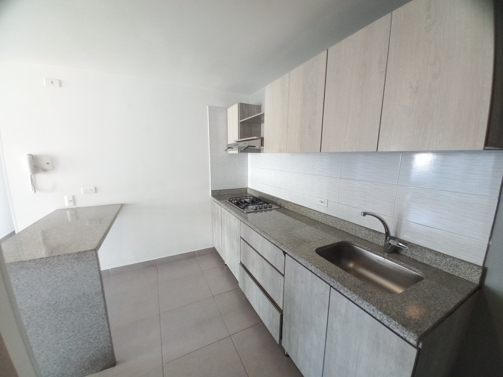 Apartamento En Arriendo - C. R Zona Cinco Piso 3, Ibagué