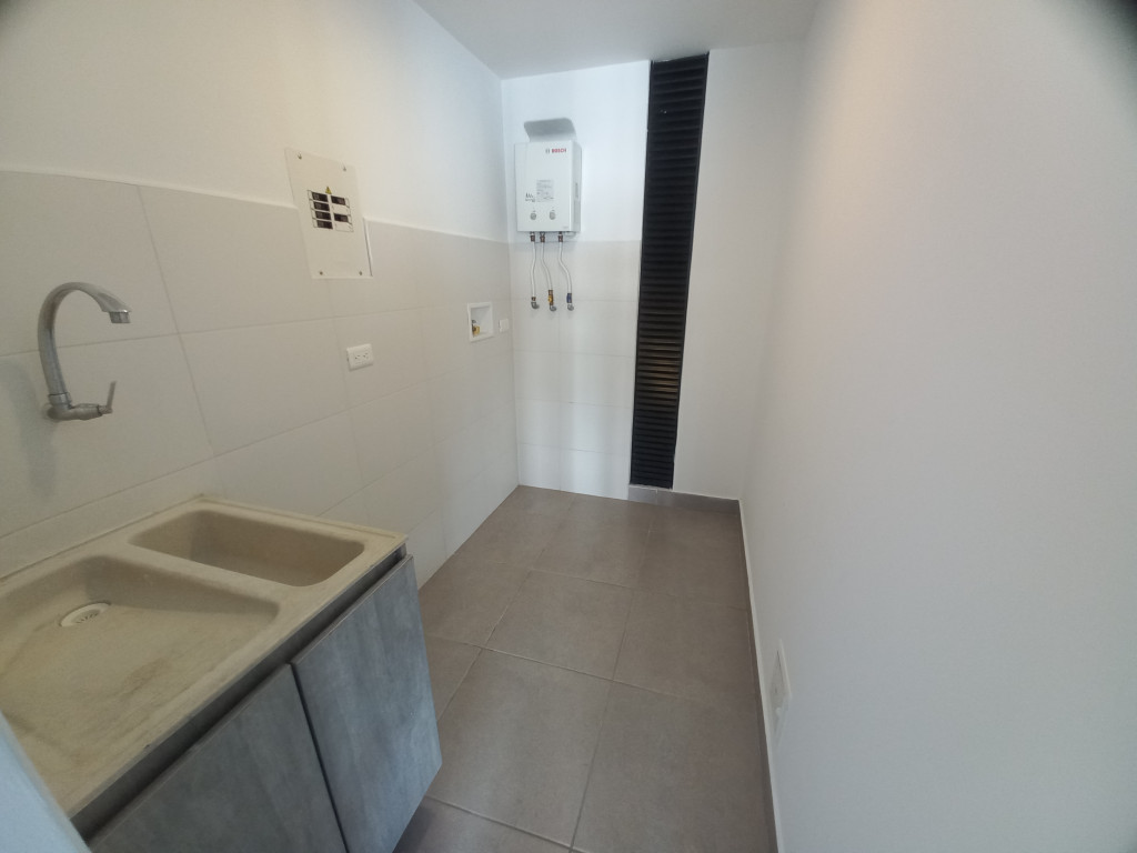 Apartamento En Arriendo - C. R Zona Cinco Piso 3, Ibagué