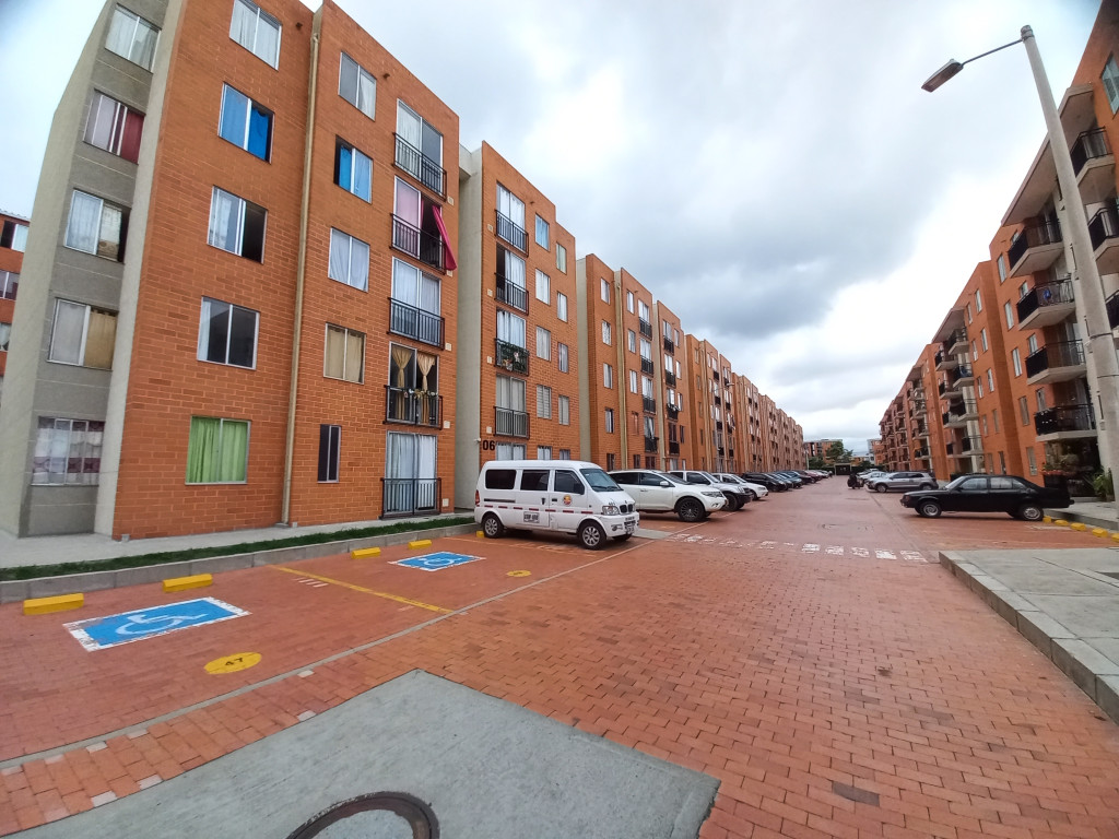 Apartamento En Arriendo - C.r Arboleda Del Campestre Payande Piso 3 Sin Asce, Ibagué