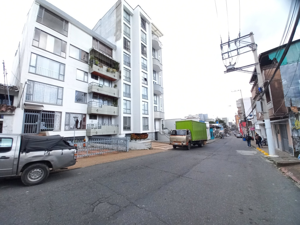 Apartamento En Arriendo - Edificio Multifamiliares La Pola Piso 4, Ibagué