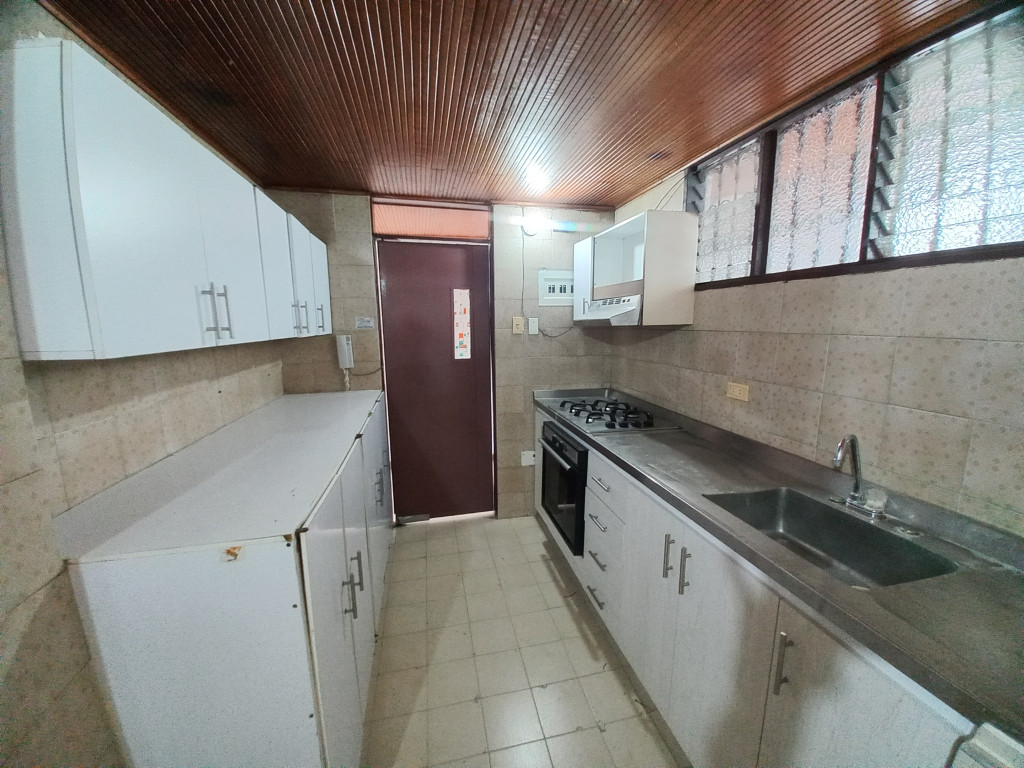Apartamento En Arriendo - Edificio Multifamiliares La Pola Piso 4, Ibagué