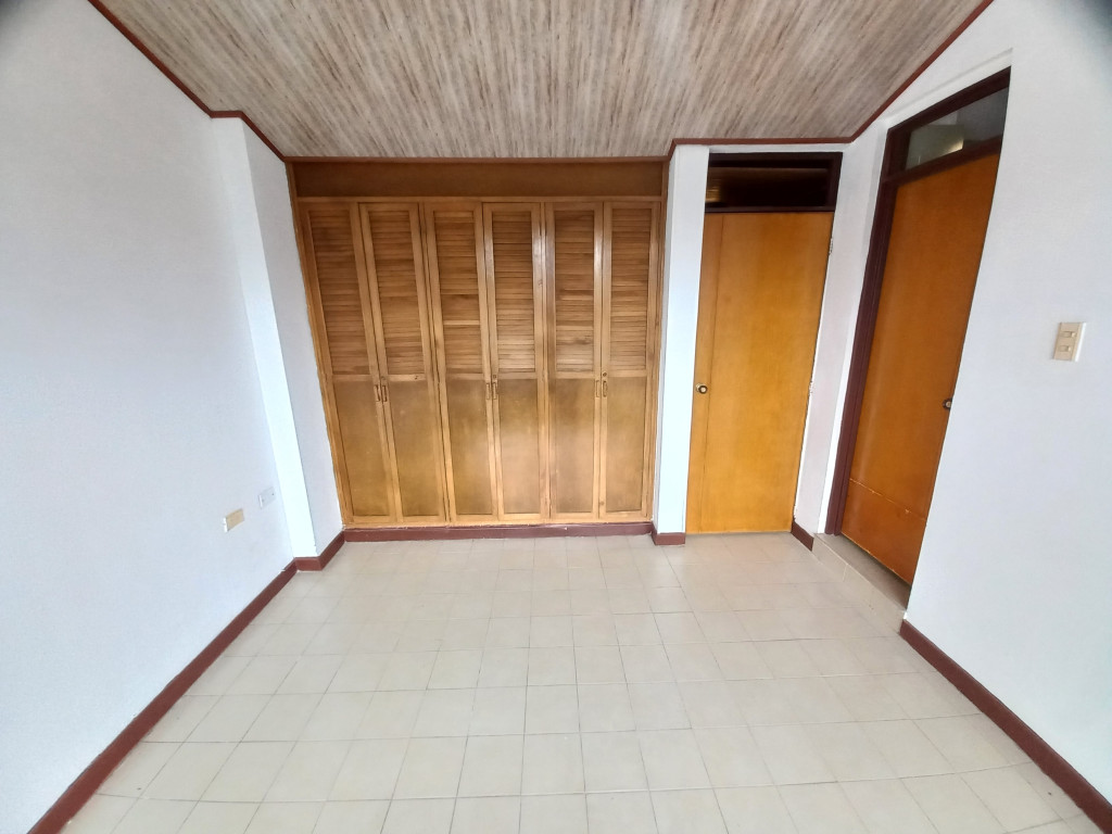 Apartamento En Arriendo - Edificio Multifamiliares La Pola Piso 4, Ibagué