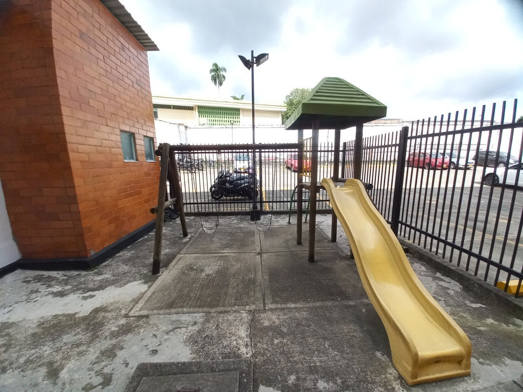 Apartamento En Venta - Brisas Del Cerro Piso 4 Sin Ascensor, Ibagué