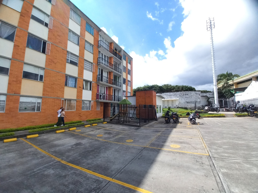 Apartamento En Venta - Brisas Del Cerro Piso 4 Sin Ascensor, Ibagué