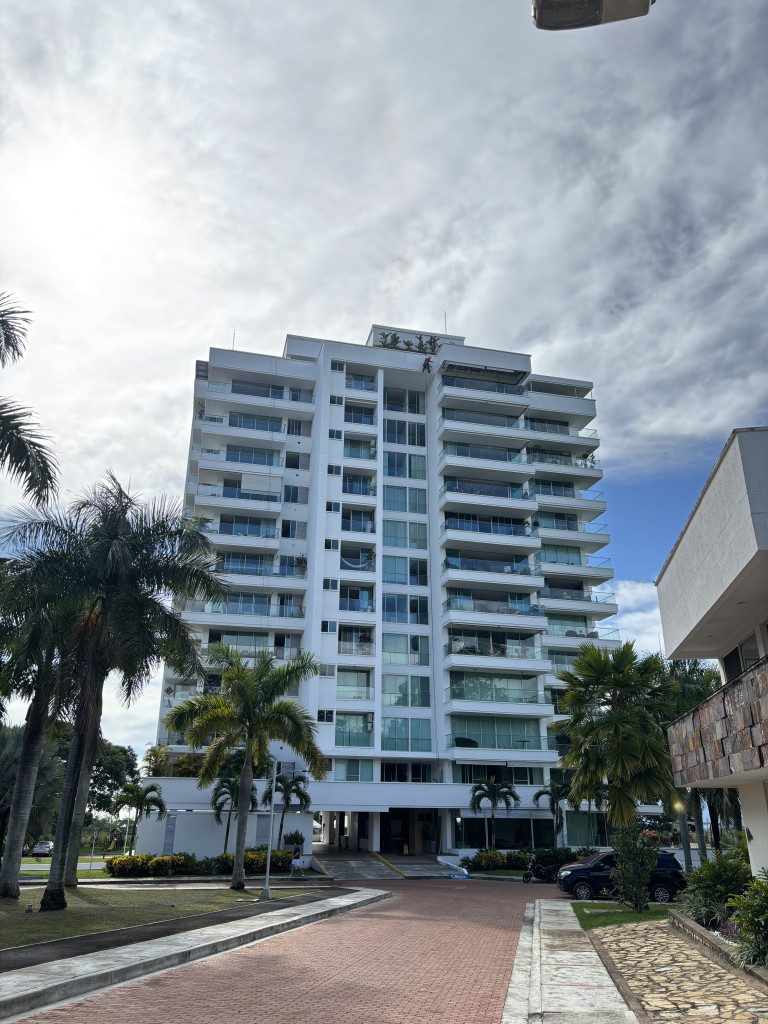 Apartamento En Venta - Conjunto Residencial Golf Club Piso 11, Ibagué