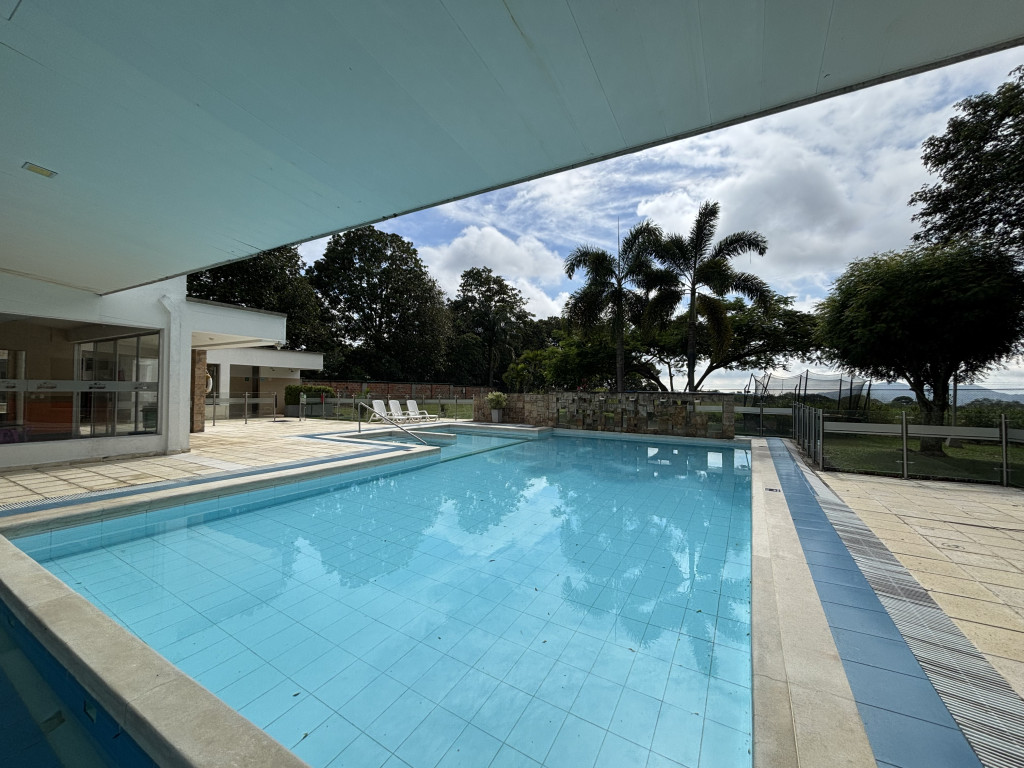 Apartamento En Venta - Conjunto Residencial Golf Club Piso 11, Ibagué