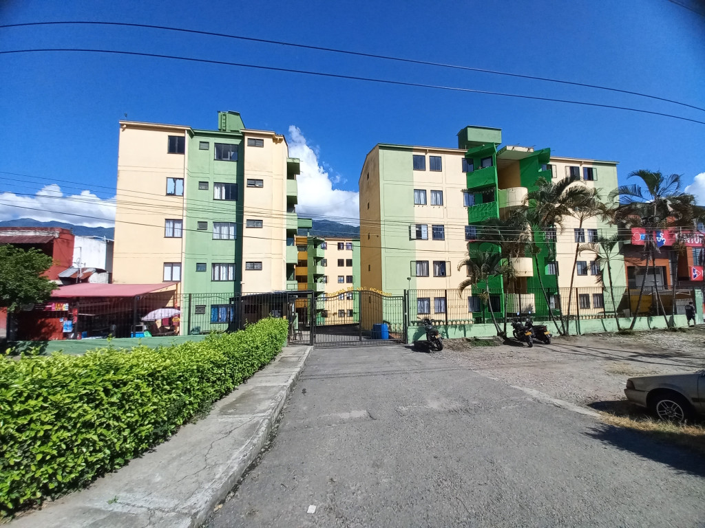 Apartamento En Arriendo - El Portal De Las Acacias Piso 4, Ibagué