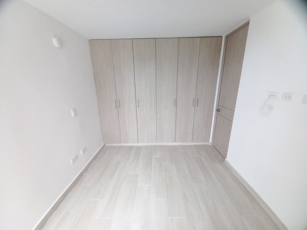 Apartamento En Arriendo - C.r Bosque Reservado  Piso 14, Ibagué