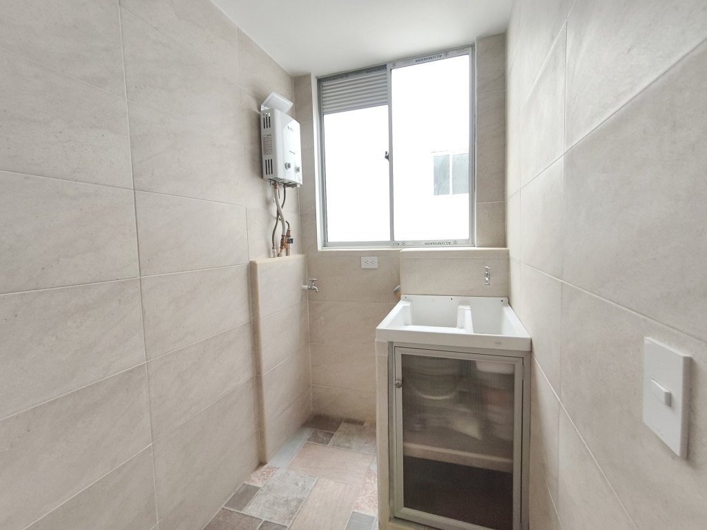 Apartamento En Venta - (Cedritos) Urbanizacion Bosques De Cereo Piso 6, Fusagasugá