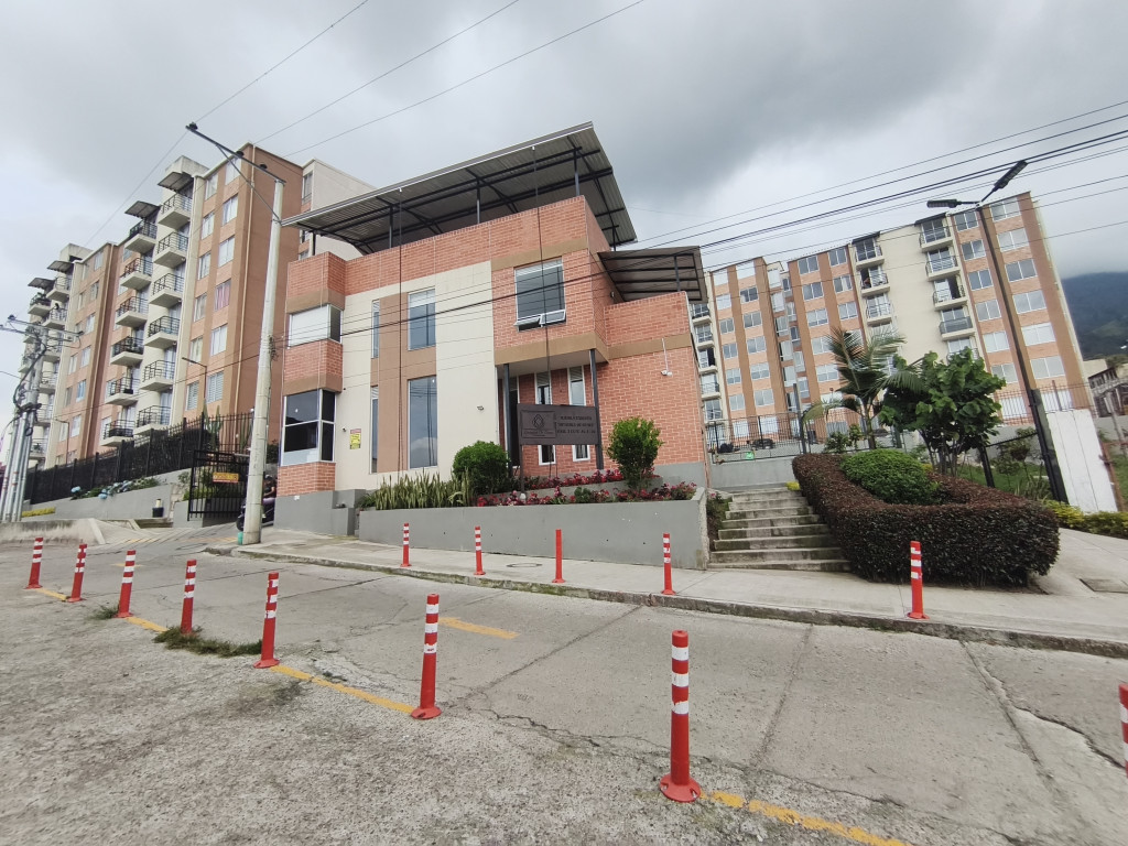 Apartamento En Venta - (Cedritos) Urbanizacion Bosques De Cereo Piso 6, Fusagasugá