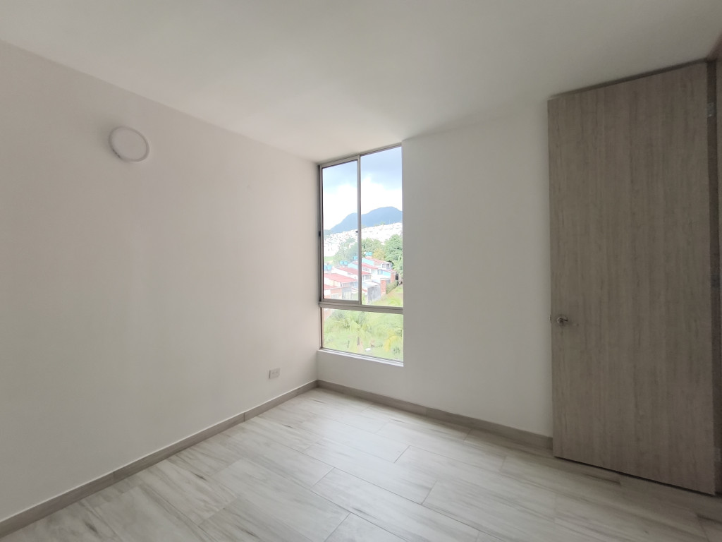 Apartamento En Venta - (Cedritos) Urbanizacion Bosques De Cereo Piso 6, Fusagasugá