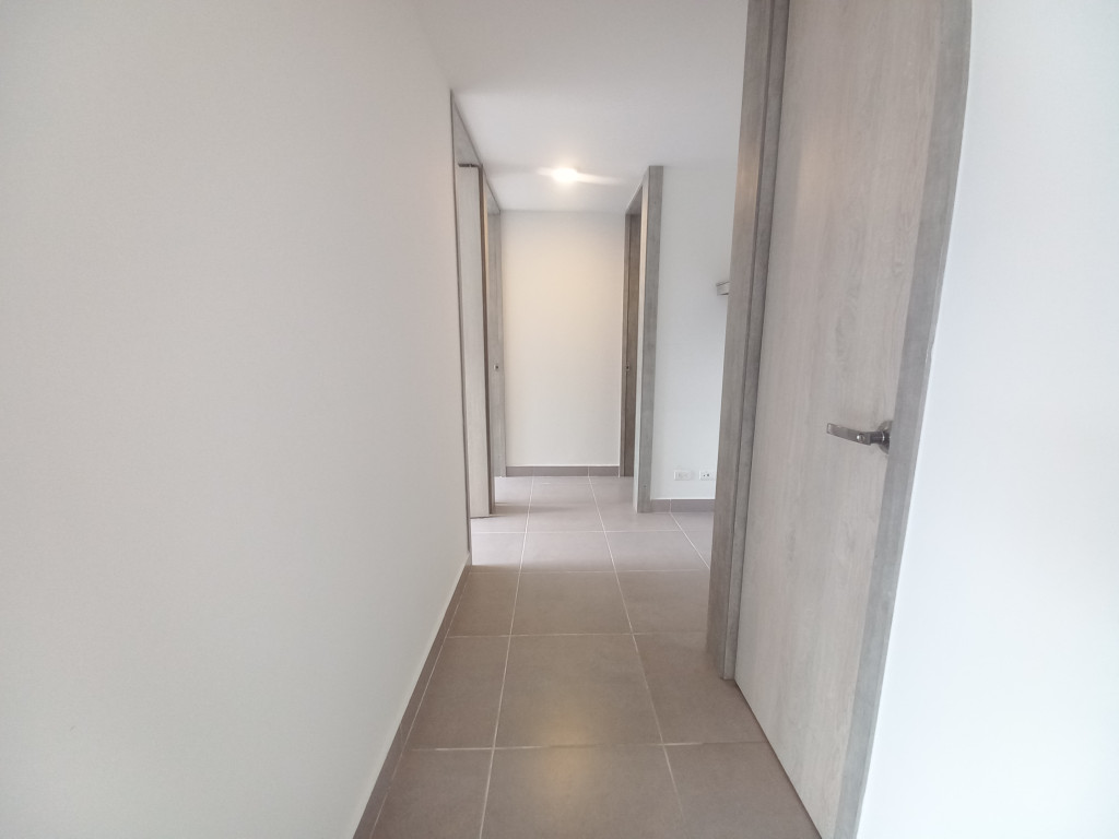 Apartamento En Arriendo - C. R Zona Cinco Piso 10, Ibagué