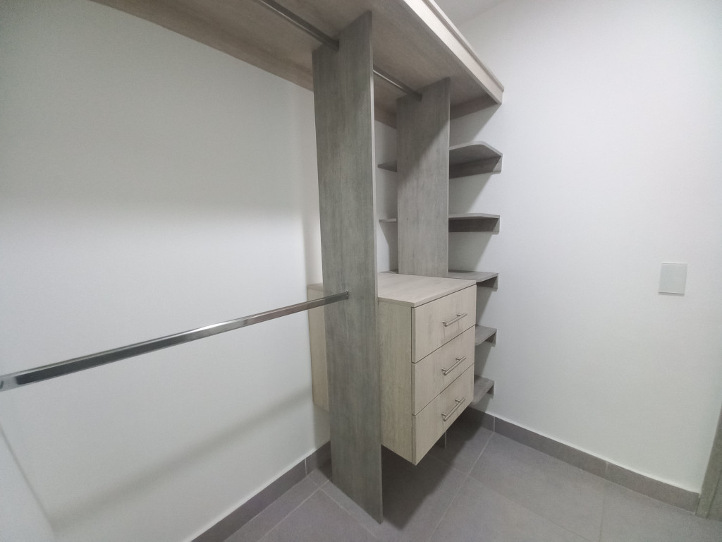 Apartamento En Arriendo - C. R Zona Cinco Piso 10, Ibagué