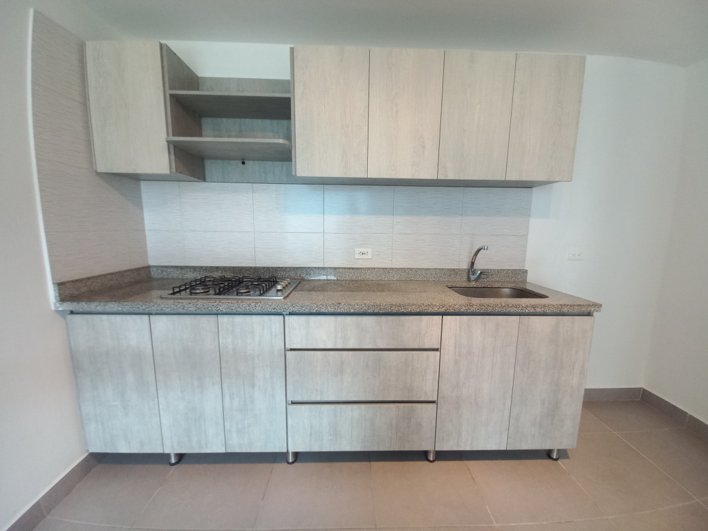 Apartamento En Arriendo - C. R Zona Cinco Piso 10, Ibagué