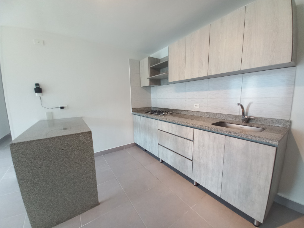 Apartamento En Arriendo - C. R Zona Cinco Piso 10, Ibagué