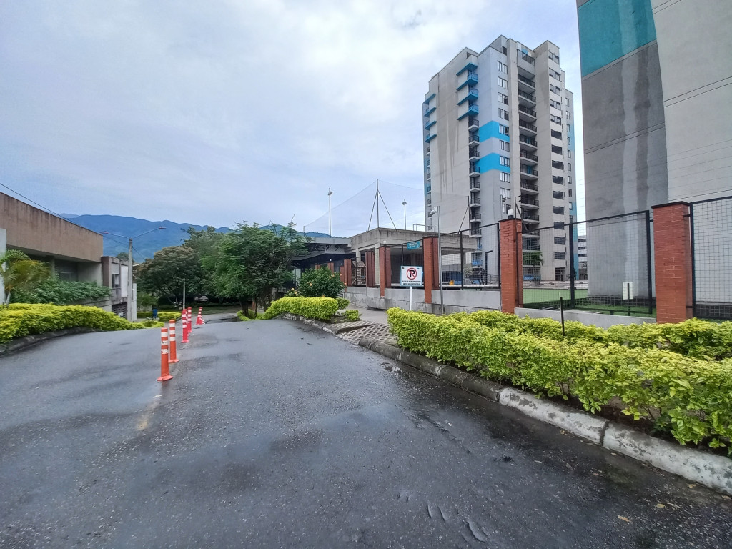 Apartamento En Arriendo - C. R Zona Cinco Piso 10, Ibagué