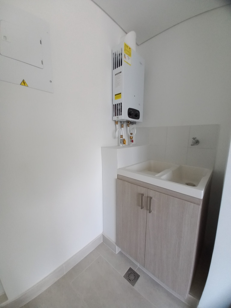 Apartamento En Arriendo - C.r Bosque Reservado  Piso 8, Ibagué