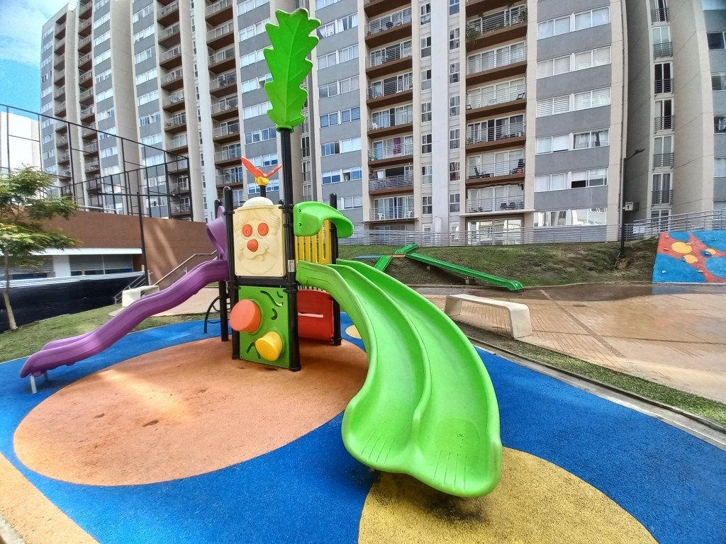 Apartamento En Arriendo - C.r Bosque Reservado  Piso 8, Ibagué