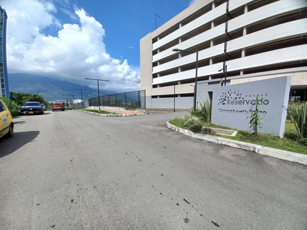 Apartamento En Arriendo - C.r Bosque Reservado  Piso 8, Ibagué