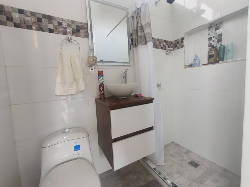 Casa En Venta - (Chinauta) Conjunto Residencial La Ceiba, Chinauta