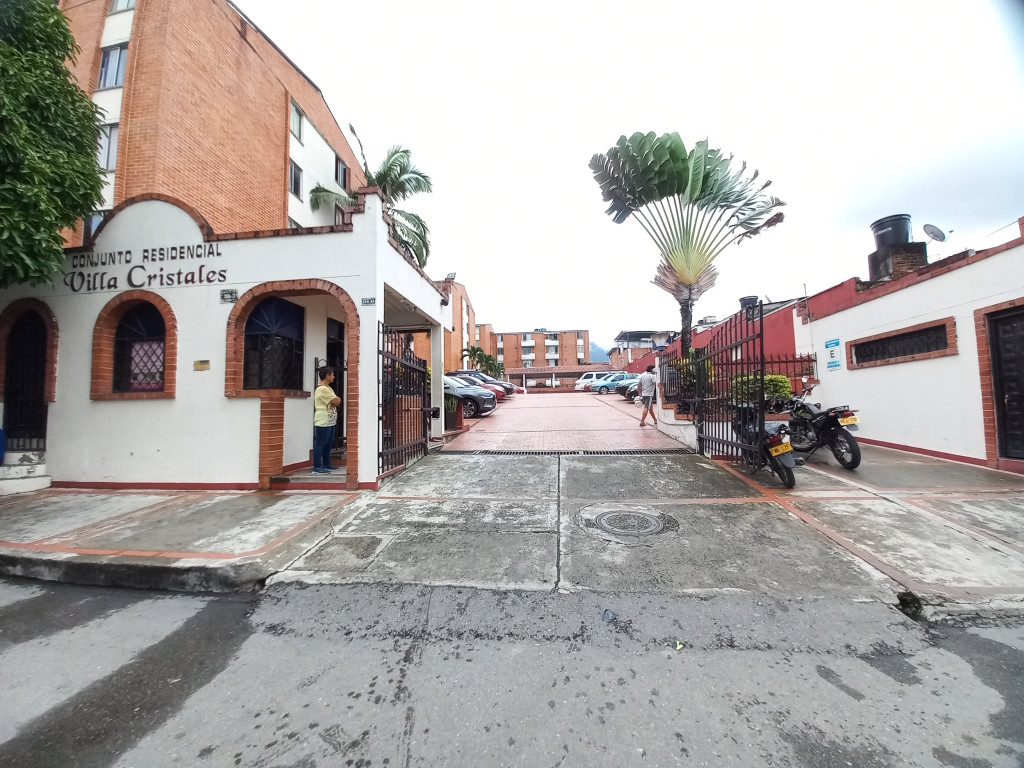 Local En Venta - Conjunto Villa Cristales, Ibagué