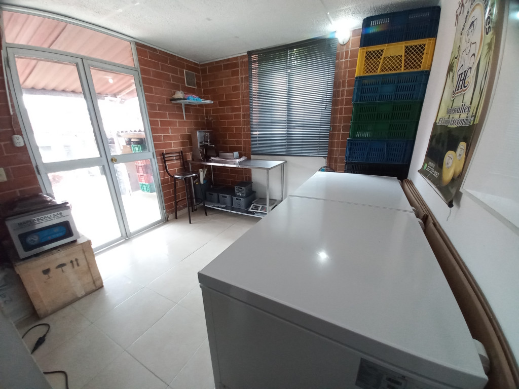 Local En Venta - Conjunto Villa Cristales, Ibagué