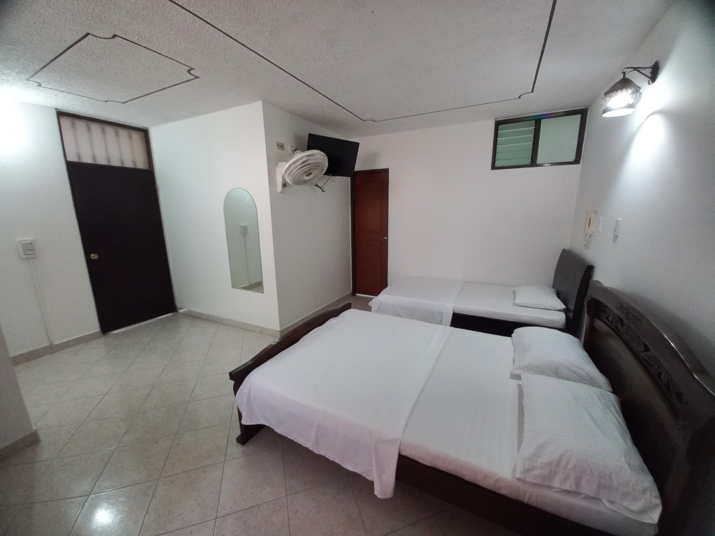Edificio En Venta - Barrio La Estacion-Centro, Ibagué