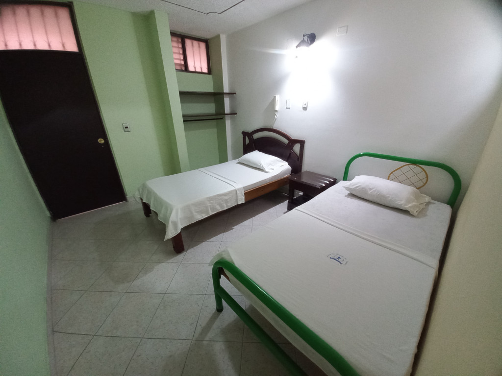 Edificio En Venta - Barrio La Estacion-Centro, Ibagué