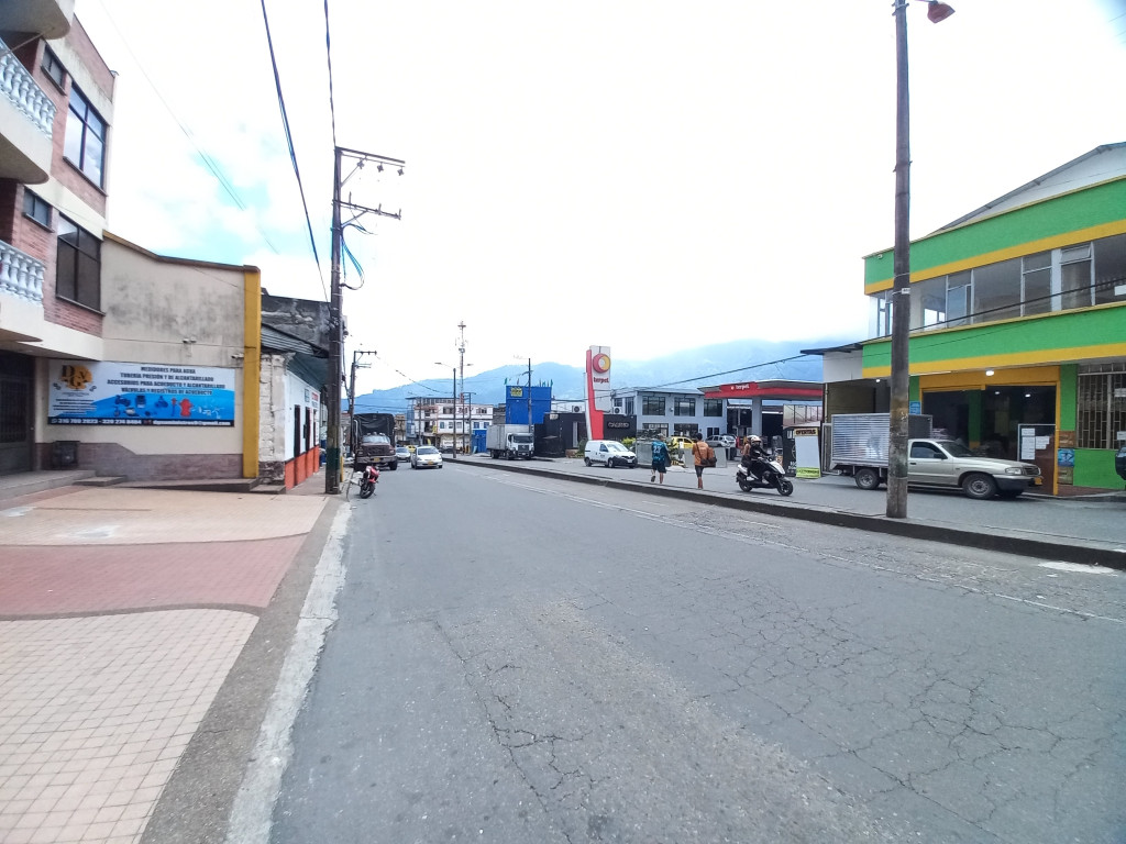 Edificio En Venta - Barrio La Estacion-Centro, Ibagué