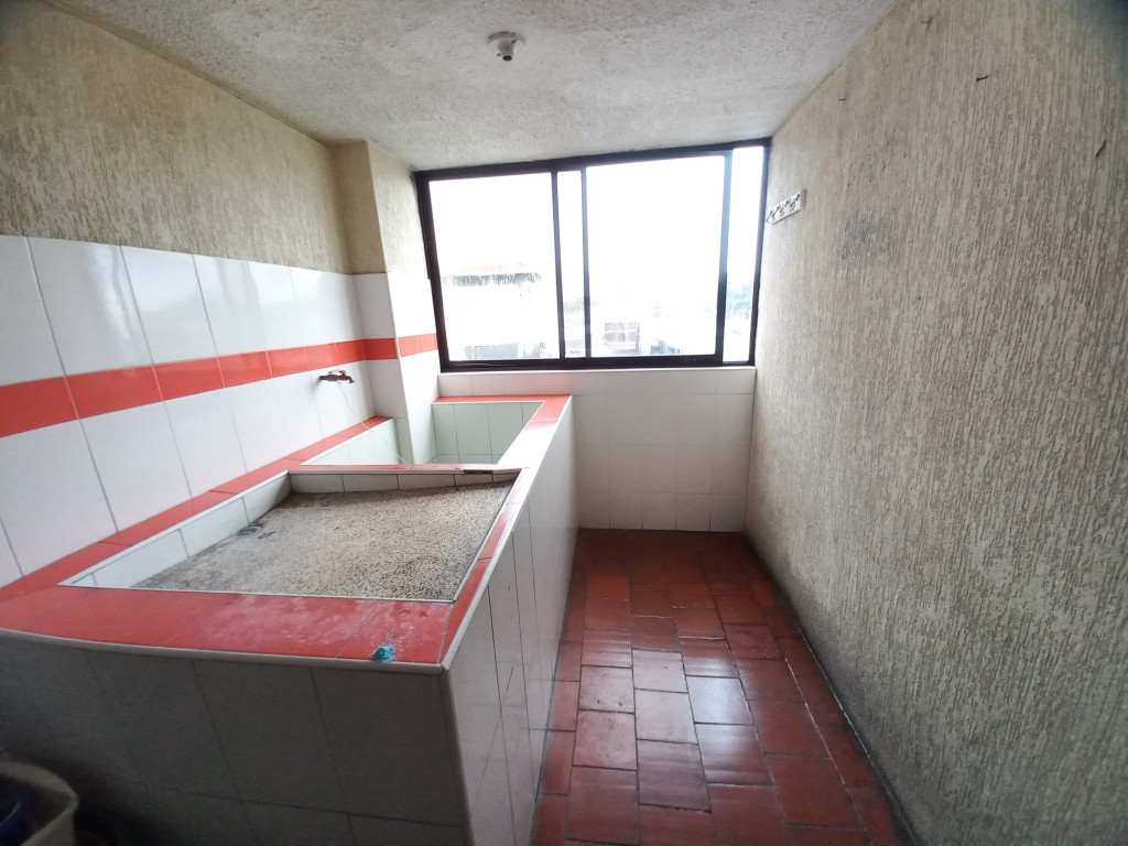 Edificio En Venta - Barrio La Estacion-Centro, Ibagué