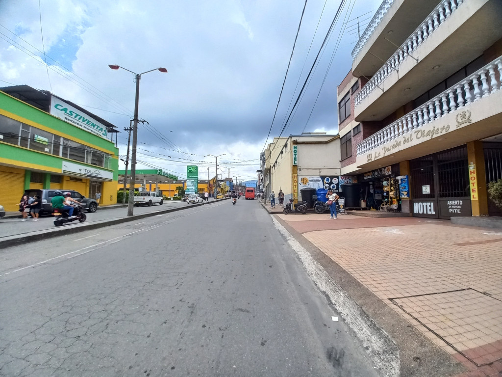 Edificio En Venta - Barrio La Estacion-Centro, Ibagué