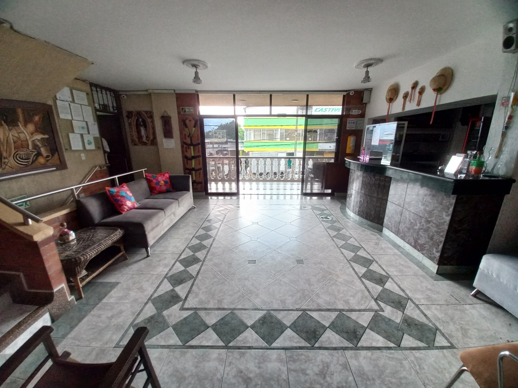 Edificio En Venta - Barrio La Estacion-Centro, Ibagué