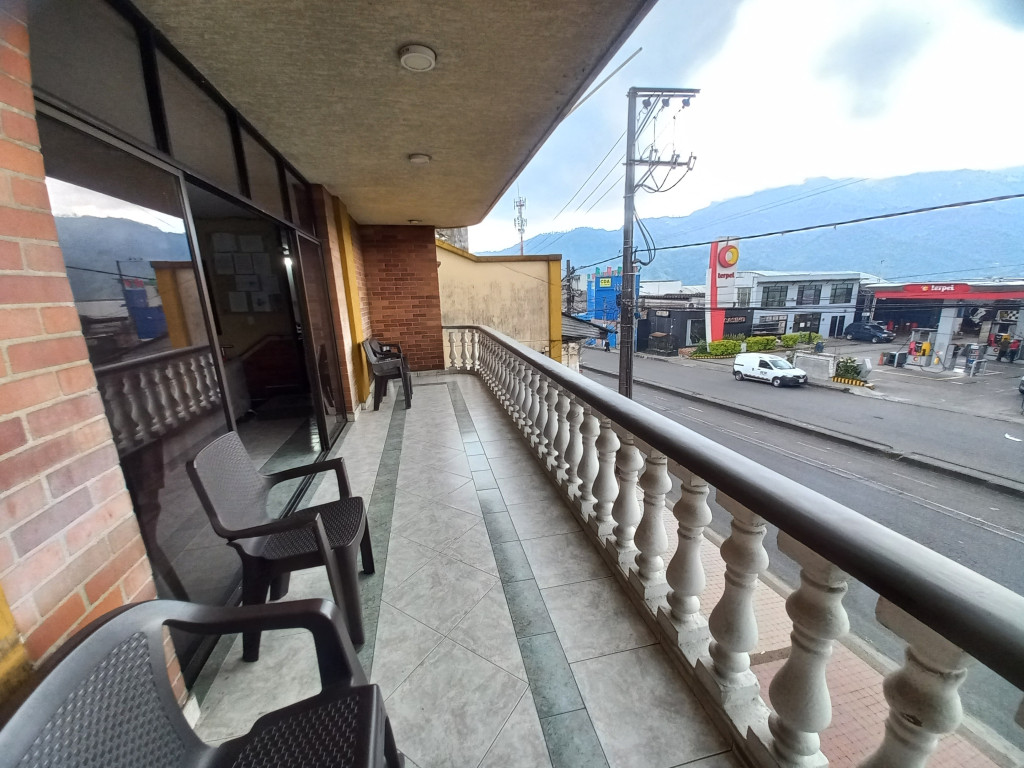 Edificio En Venta - Barrio La Estacion-Centro, Ibagué