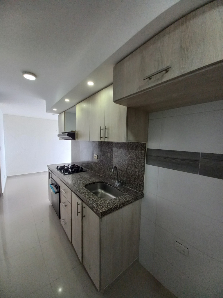 Apartamento En Arriendo - Conjunto Residencial Alminar Samoa Piso 4, Ibagué