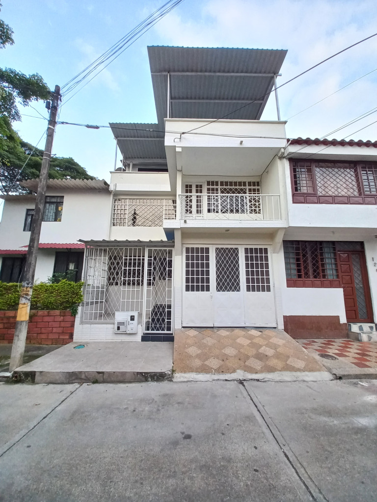Casa En Arriendo - Urbanización Entrerios, Ibagué