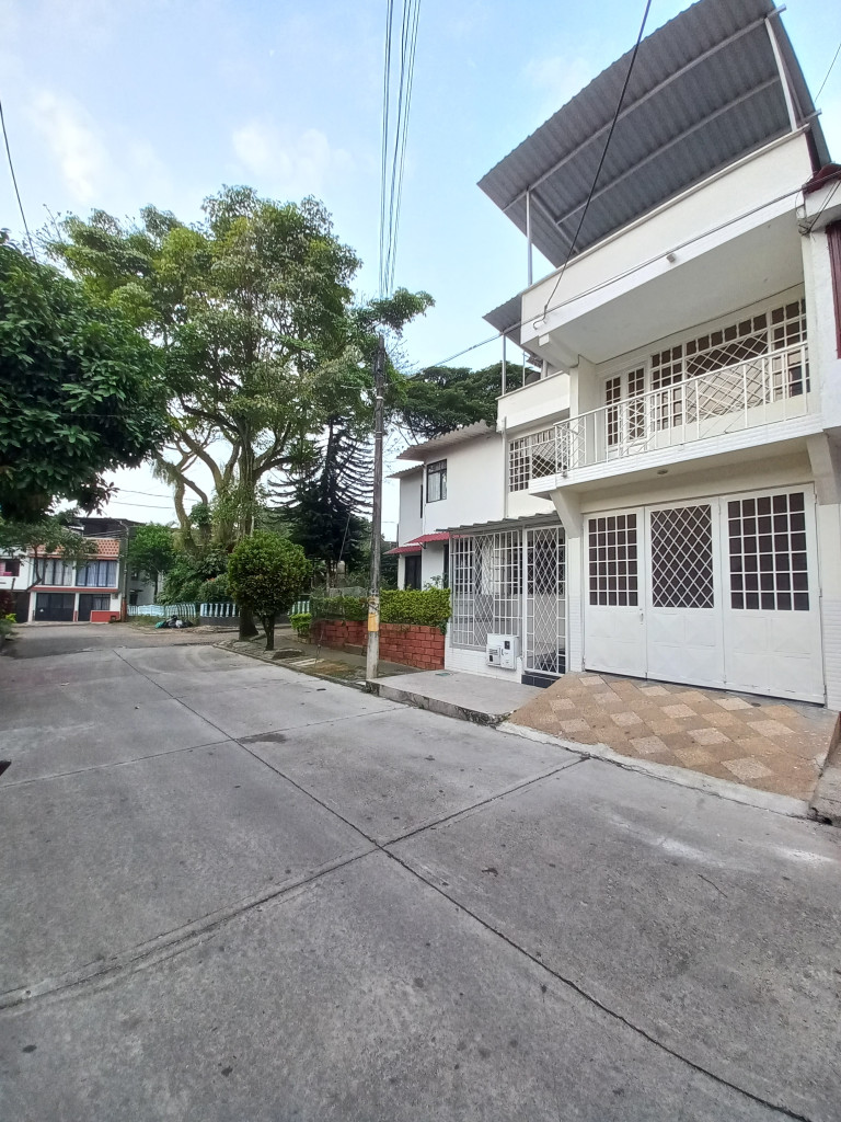 Casa En Arriendo - Urbanización Entrerios, Ibagué