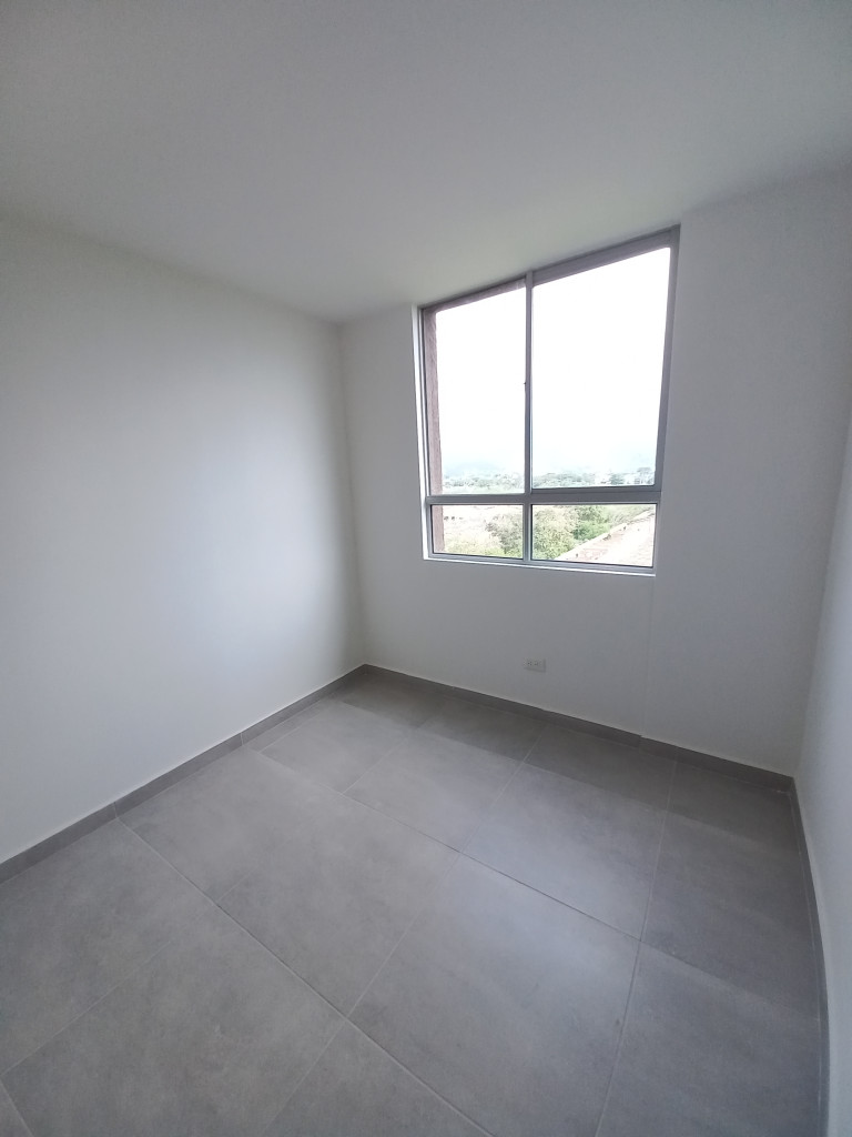 Apartamento En Arriendo - C. R  Valle Lindo Piso 11, Ibagué