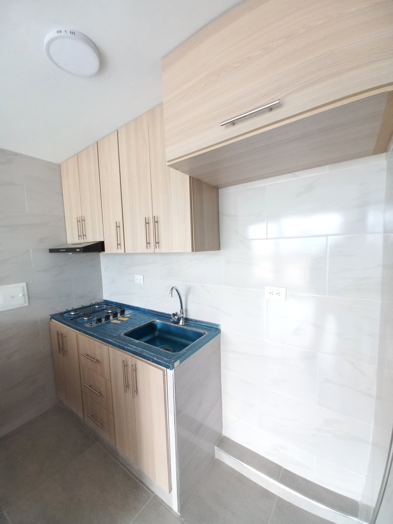 Apartamento En Arriendo - C. R  Valle Lindo Piso 11, Ibagué