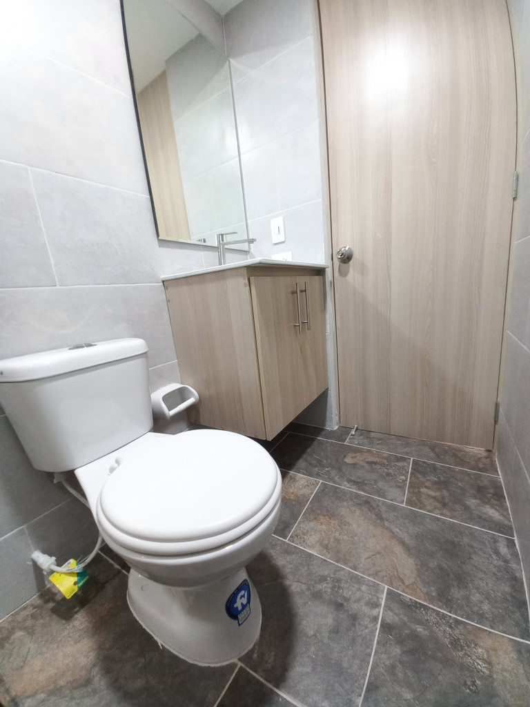 Apartamento En Arriendo - C. R  Valle Lindo Piso 11, Ibagué