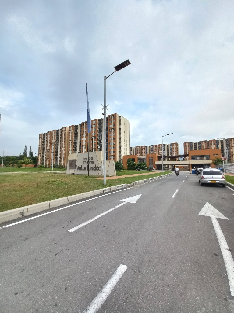 Apartamento En Arriendo - C. R  Valle Lindo Piso 11, Ibagué