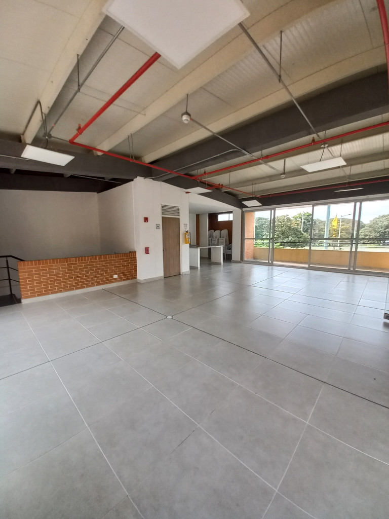 Apartamento En Arriendo - C. R  Valle Lindo Piso 11, Ibagué