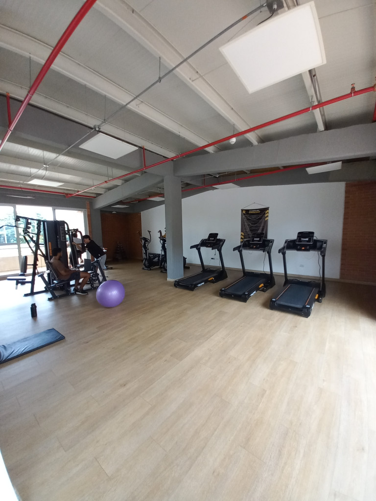 Apartamento En Arriendo - C. R  Valle Lindo Piso 11, Ibagué