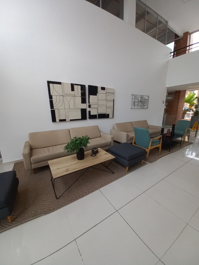 Apartamento En Arriendo - C. R  Valle Lindo Piso 11, Ibagué