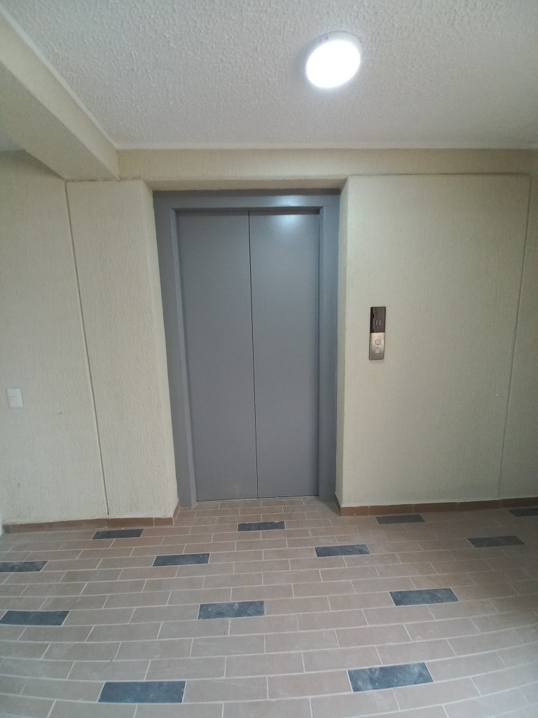 Apartamento En Arriendo - C. R  Valle Lindo Piso 11, Ibagué