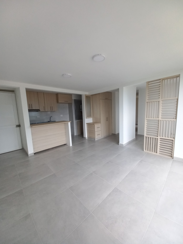 Apartamento En Arriendo - C. R  Valle Lindo Piso 11, Ibagué