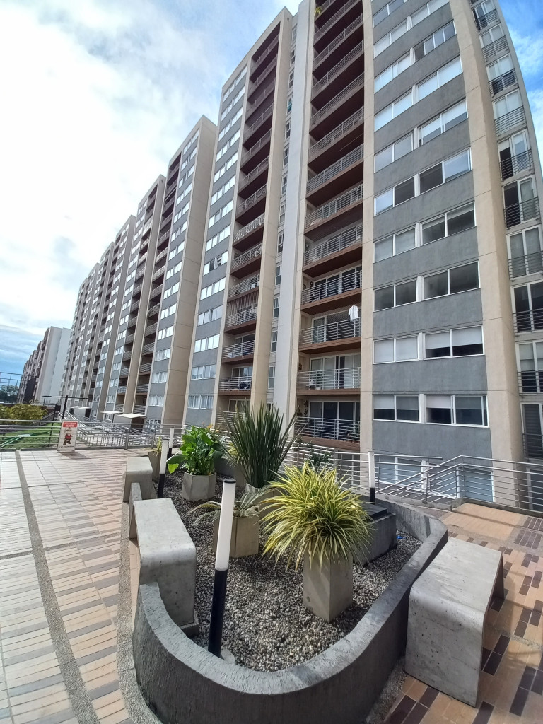 Apartamento En Venta - C.r Bosque Reservado  Piso 15, Ibagué