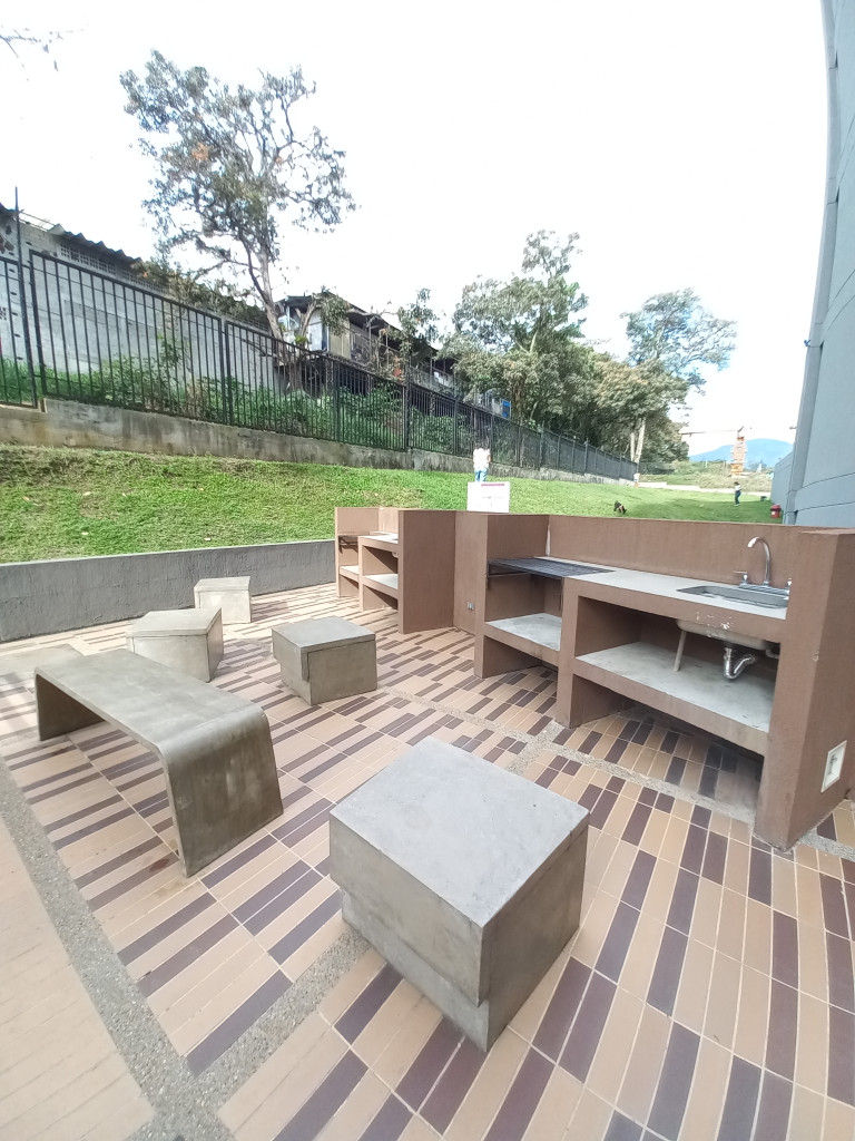 Apartamento En Venta - C.r Bosque Reservado  Piso 15, Ibagué