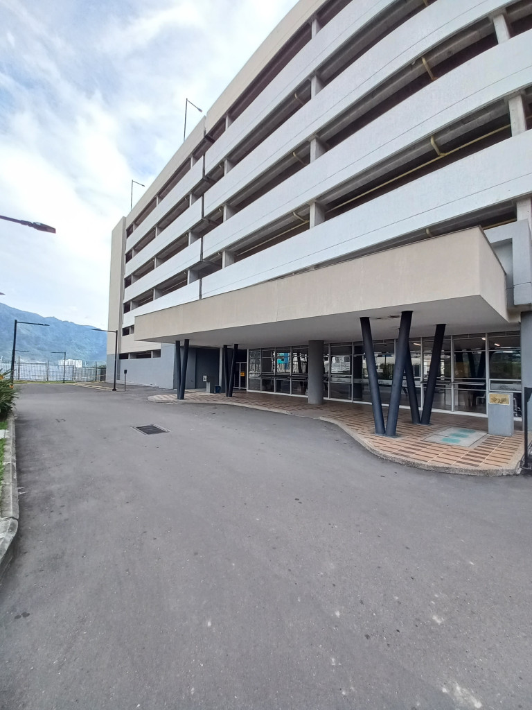Apartamento En Venta - C.r Bosque Reservado  Piso 15, Ibagué