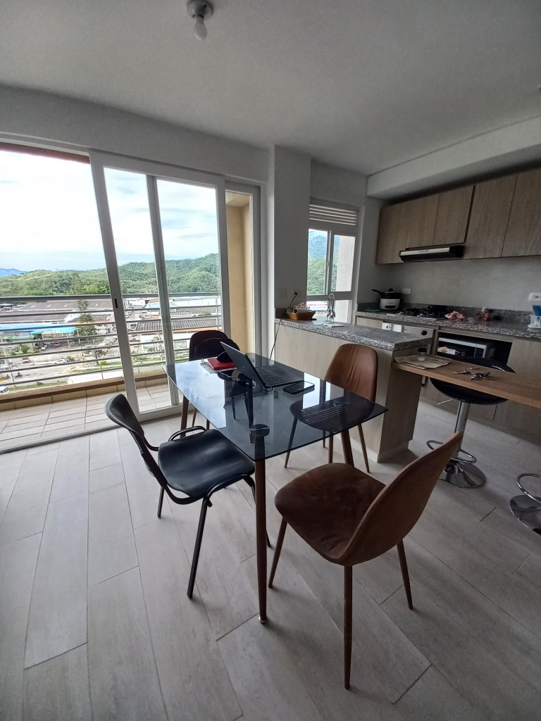 Apartamento En Venta - C.r Bosque Reservado  Piso 15, Ibagué