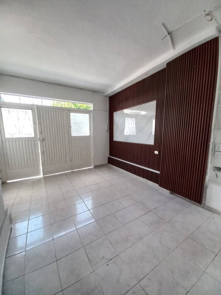 Local En Arriendo - Valparaiso, Ibagué